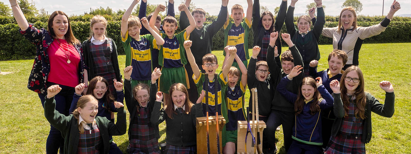 Group photo of JEP participants and teachers at Bishop Harty Primary School, Nenagh.